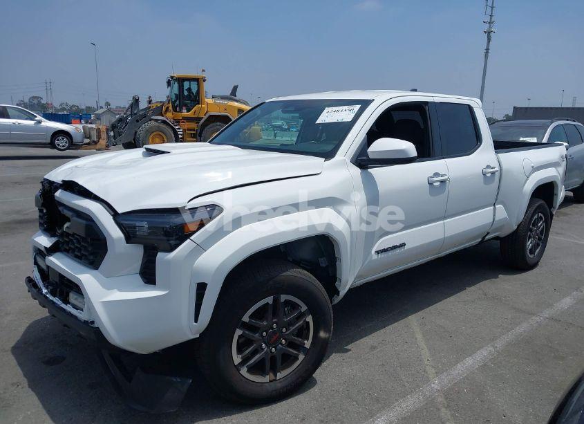 Photo 2 of 2024 Toyota Tacoma TRD SPORT 2WD (VIN 3TMLB5FN7RM013457)
