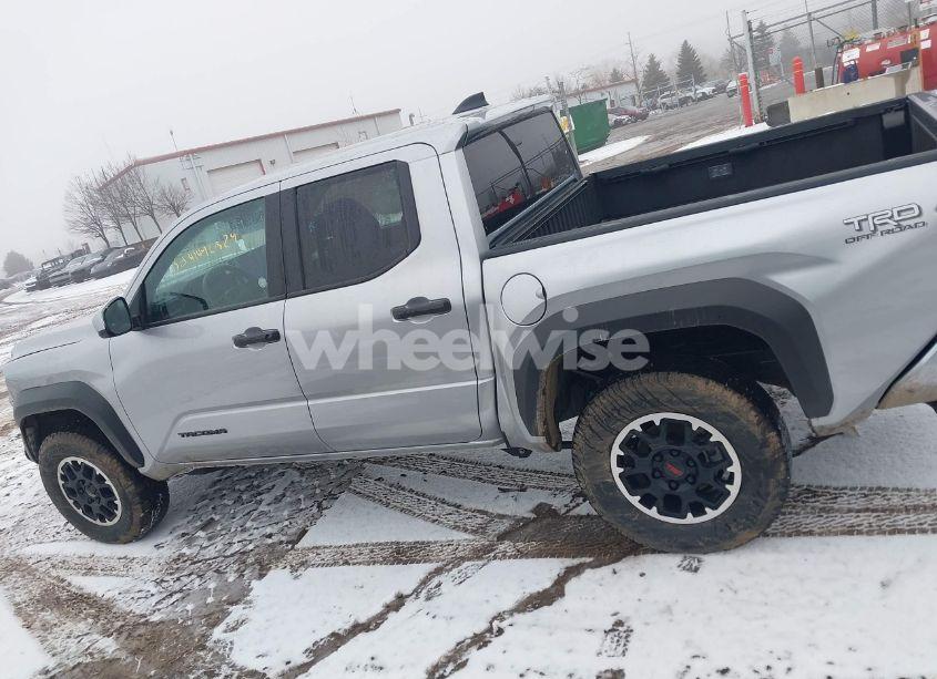 Photo 14 of 2024 Toyota Tacoma TRD OFF ROAD (VIN 3TMLB5JN0RM001545)
