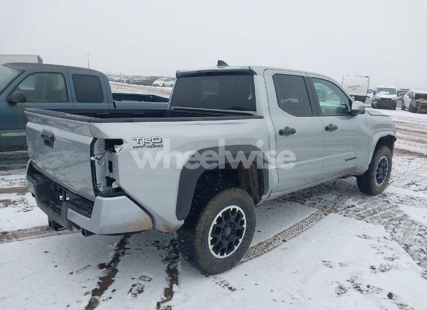 Photo 4 of 2024 Toyota Tacoma TRD OFF ROAD (VIN 3TMLB5JN0RM001545)