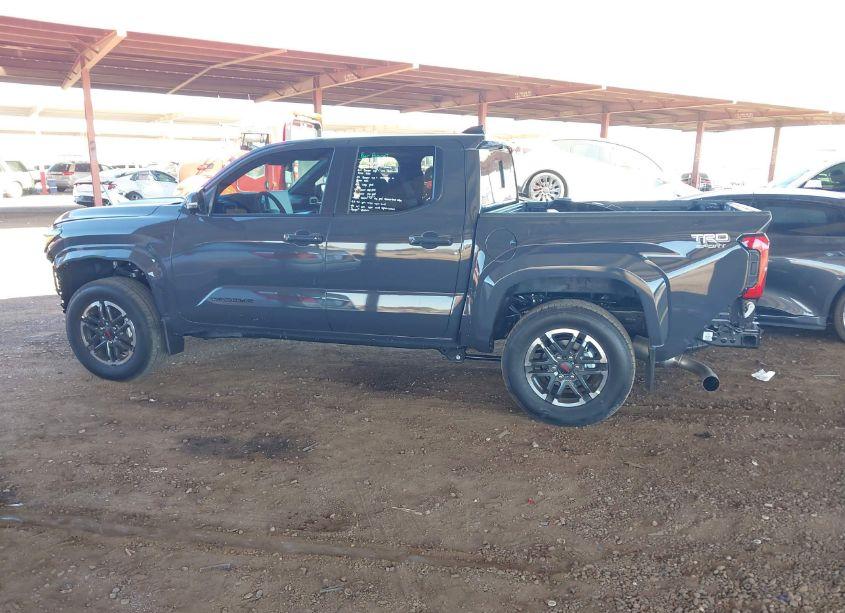 Photo 13 of 2024 Toyota Tacoma DOUBLE CAB/SR5/TRD SPORT/TRD OFF ROAD/LTD (VIN 3TMLB5JN0RM054486)