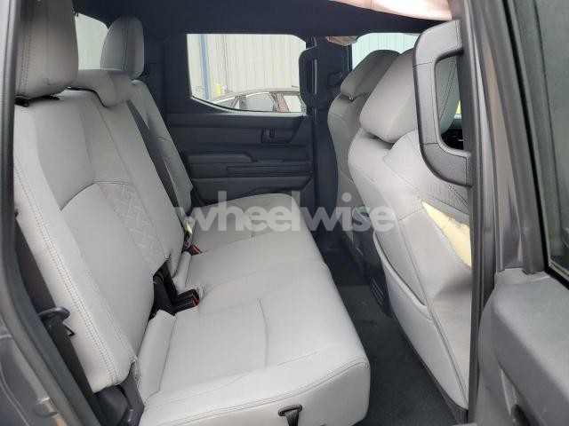 Photo 5 of 2024 TOYOTA TACOMA DOUBLE CAB (VIN 3TMLB5JN0RM071045)