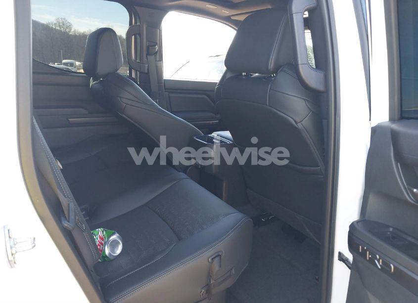 Photo 8 of 2024 Toyota Tacoma DOUBLE CAB/SR5/TRD SPORT/TRD OFF ROAD/LTD (VIN 3TMLB5JN1RM022825)