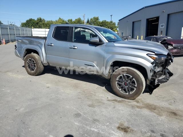 Photo 10 of 2024 TOYOTA TACOMA DOUBLE CAB (VIN 3TMLB5JN1RM047563)