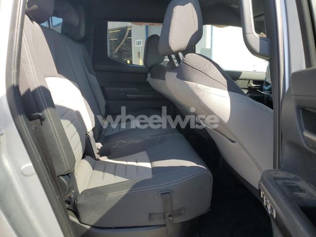 Photo 9 of 2024 TOYOTA TACOMA DOUBLE CAB (VIN 3TMLB5JN1RM047563)