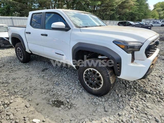 Photo 10 of 2025 TOYOTA TACOMA DOUBLE CAB (VIN 3TMLB5JN1SM101157)