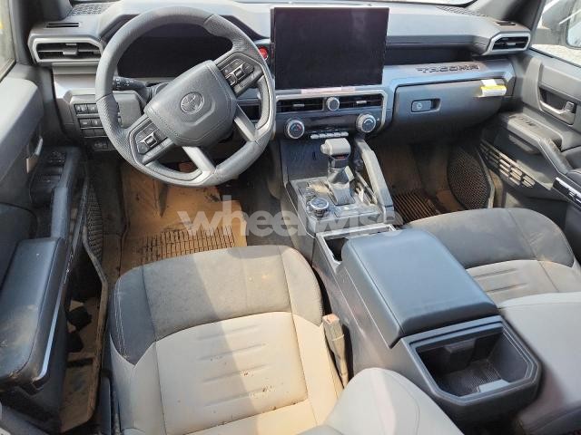 Photo 12 of 2025 TOYOTA TACOMA DOUBLE CAB (VIN 3TMLB5JN1SM101157)