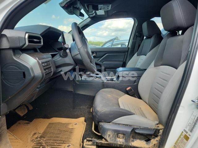 Photo 9 of 2025 TOYOTA TACOMA DOUBLE CAB (VIN 3TMLB5JN1SM101157)