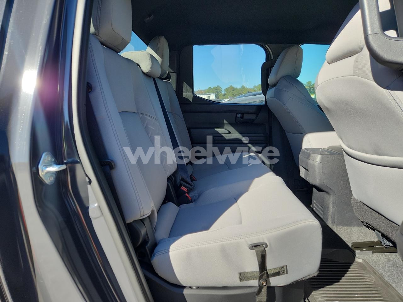 Photo 10 of 2025 TOYOTA TACOMA DOUBLE CAB (VIN 3TMLB5JN1SM160791)