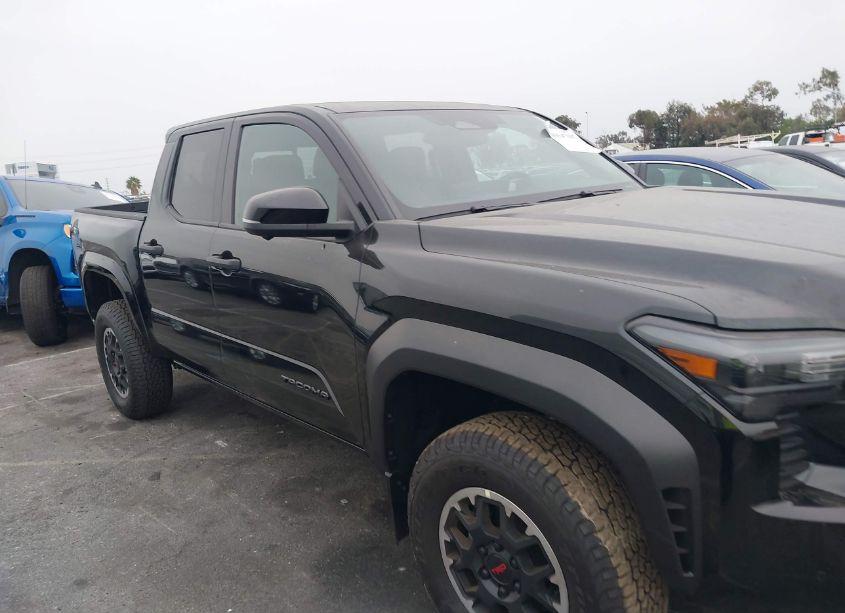 Photo 13 of 2024 Toyota Tacoma TRD OFF ROAD (VIN 3TMLB5JN2RM030514)