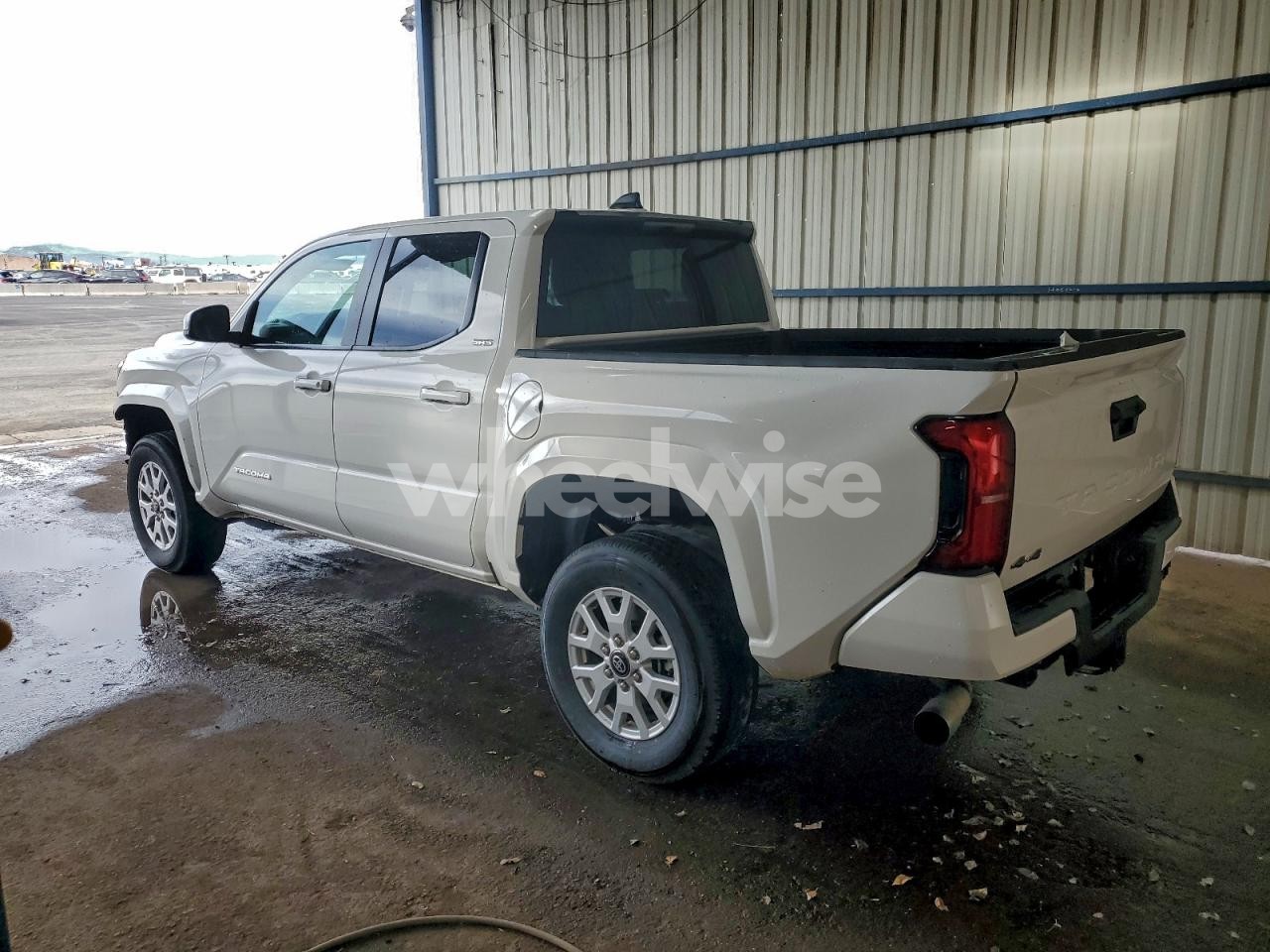 Photo 2 of 2024 TOYOTA TACOMA DOUBLE CAB (VIN 3TMLB5JN2RM036734)