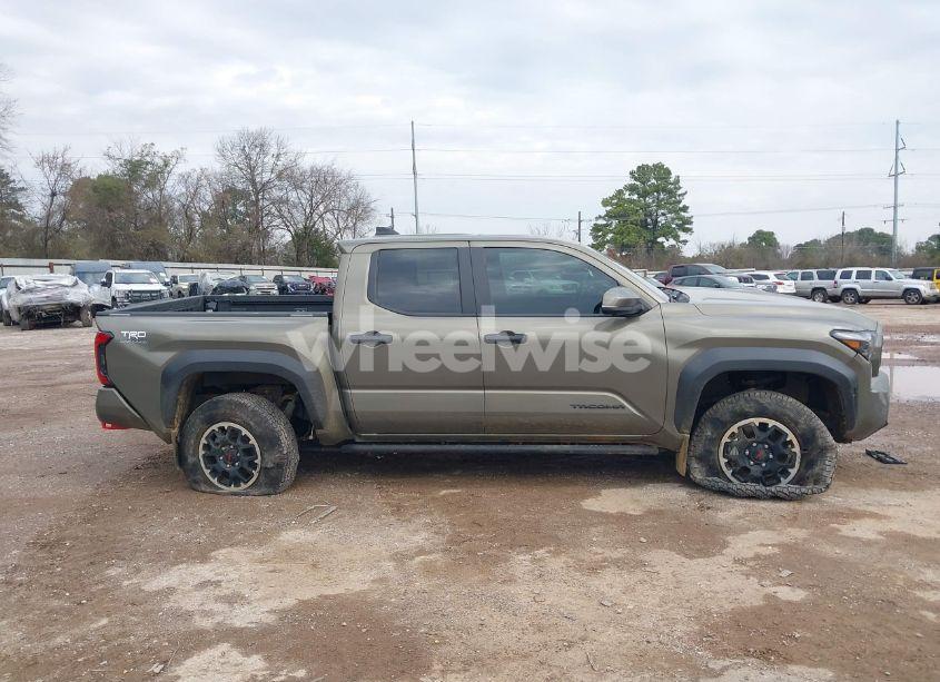 Photo 13 of 2024 Toyota Tacoma DOUBLE CAB/SR5/TRD SPORT/TRD OFF ROAD/LTD (VIN 3TMLB5JN2RM044896)