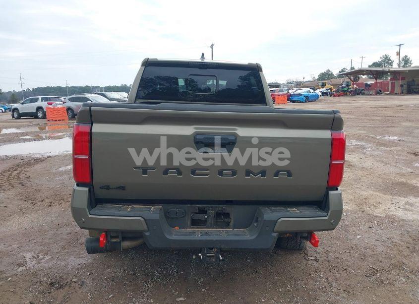 Photo 16 of 2024 Toyota Tacoma DOUBLE CAB/SR5/TRD SPORT/TRD OFF ROAD/LTD (VIN 3TMLB5JN2RM044896)