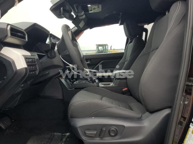 Photo 11 of 2024 TOYOTA TACOMA DOUBLE CAB (VIN 3TMLB5JN2RM058054)