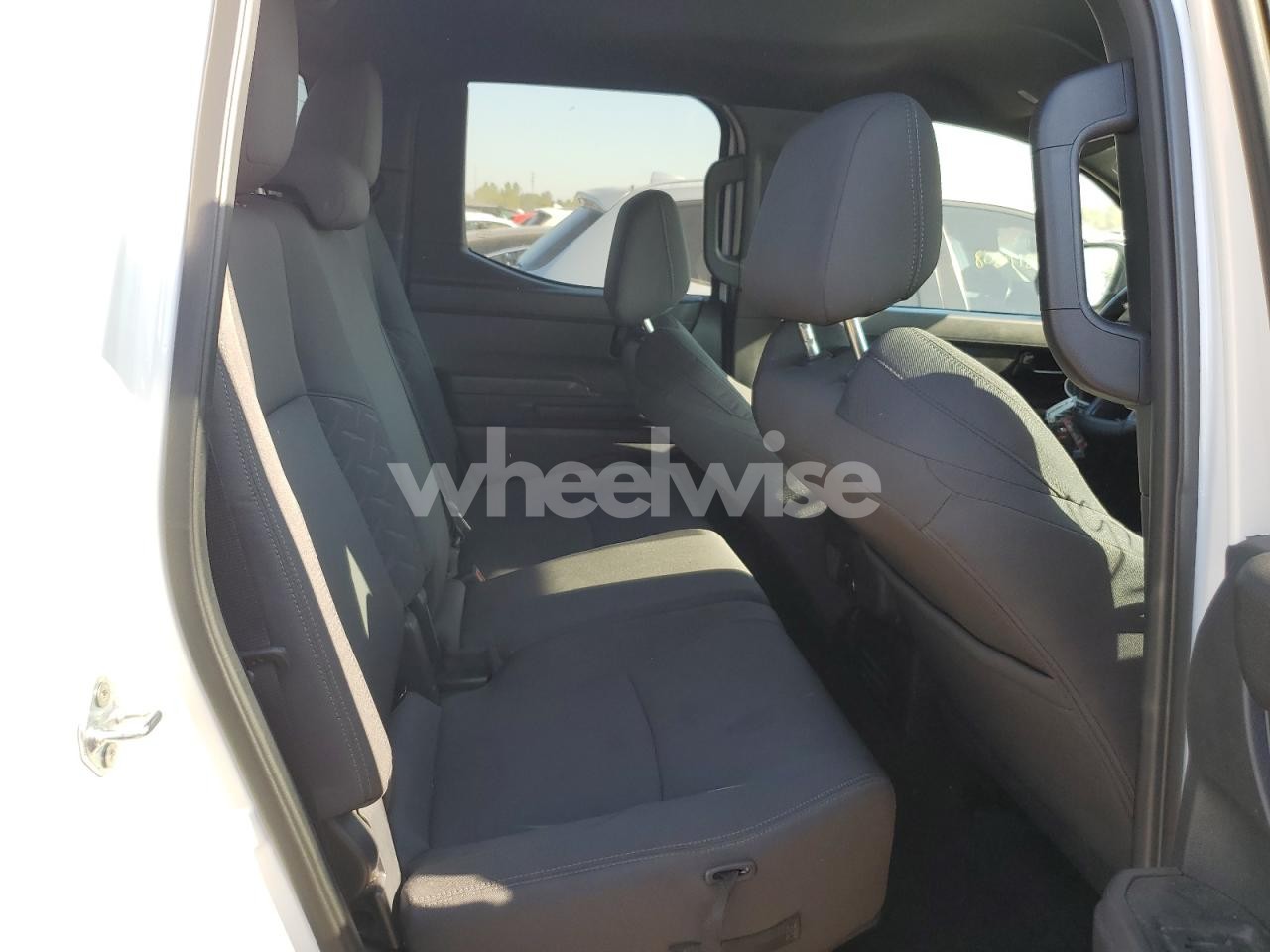 Photo 10 of 2024 TOYOTA TACOMA DOUBLE CAB (VIN 3TMLB5JN3RM025676)