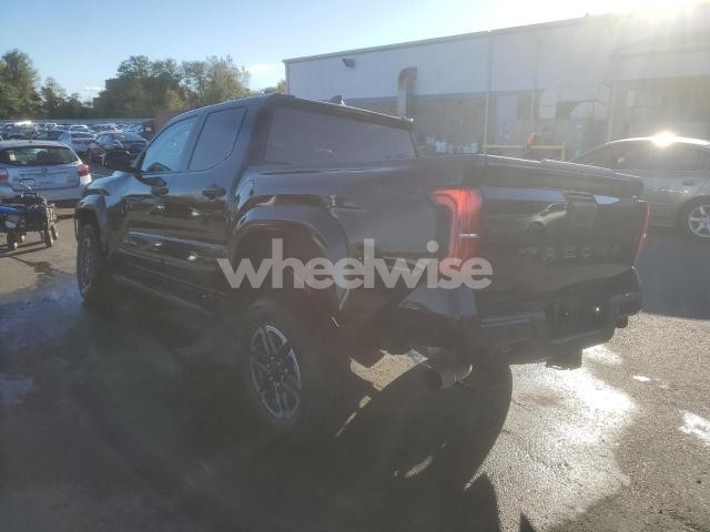 Photo 5 of 2025 TOYOTA TACOMA DOUBLE CAB (VIN 3TMLB5JN3SM104688)