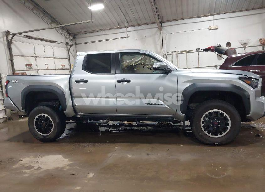 Photo 13 of 2024 Toyota Tacoma TRD OFF ROAD (VIN 3TMLB5JN4RM037027)