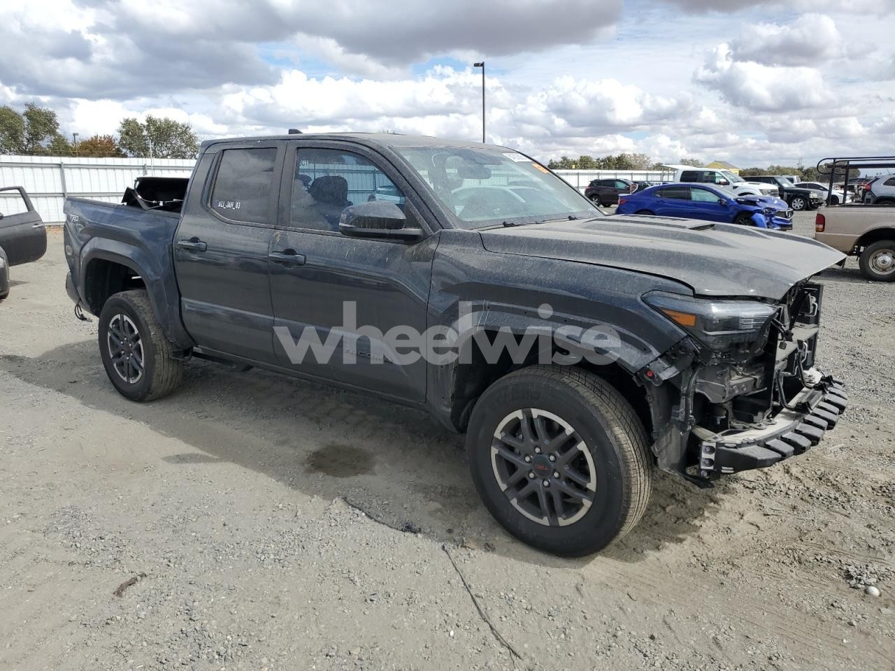 Photo 4 of 2024 TOYOTA TACOMA DOUBLE CAB (VIN 3TMLB5JN4RM045791)