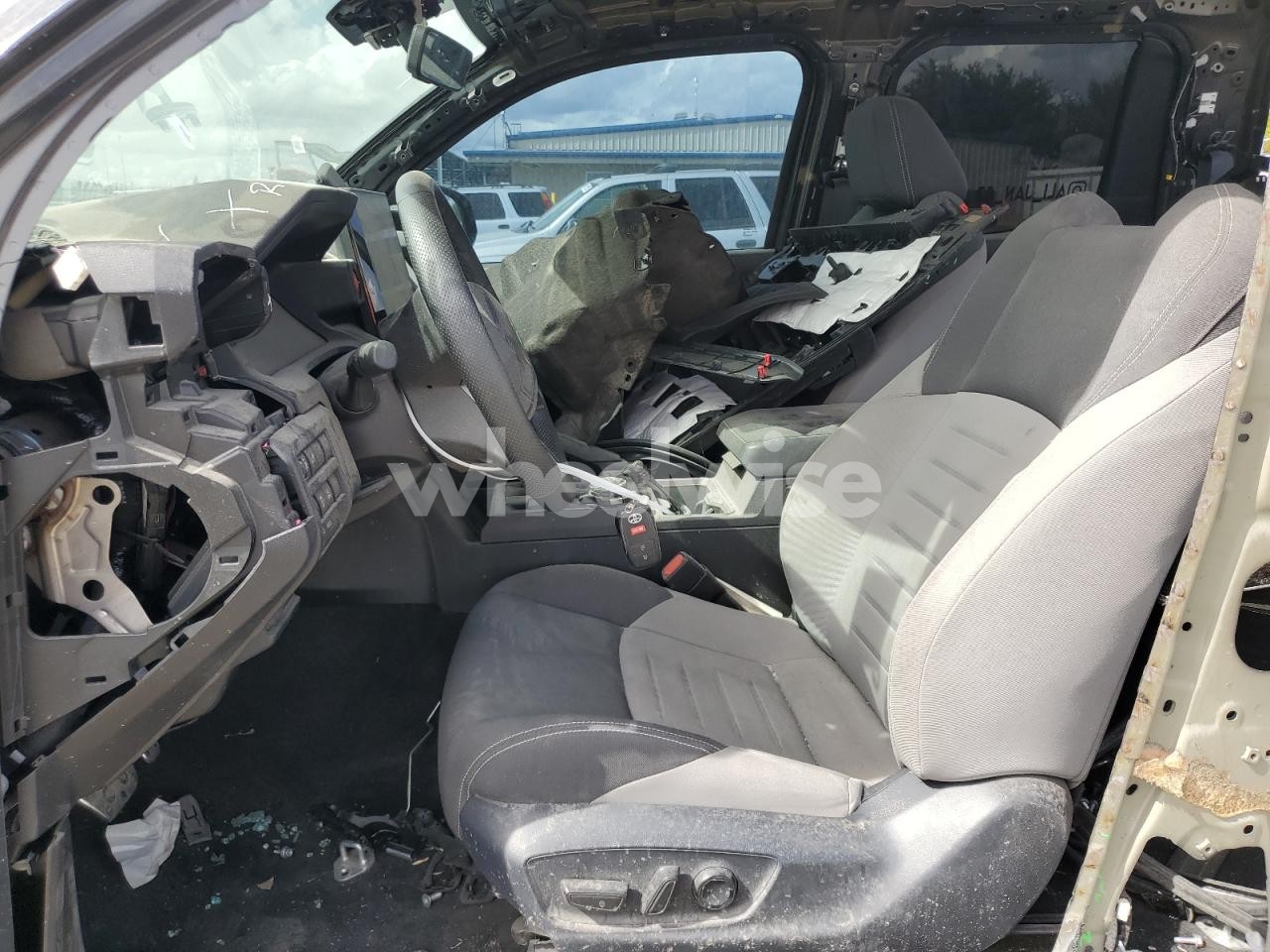 Photo 7 of 2024 TOYOTA TACOMA DOUBLE CAB (VIN 3TMLB5JN4RM045791)