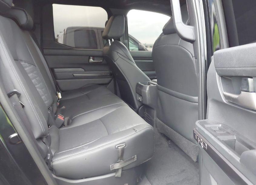 Photo 8 of 2024 Toyota Tacoma DOUBLE CAB/SR5/TRD SPORT/TRD OFF ROAD/LTD (VIN 3TMLB5JN5RM002187)