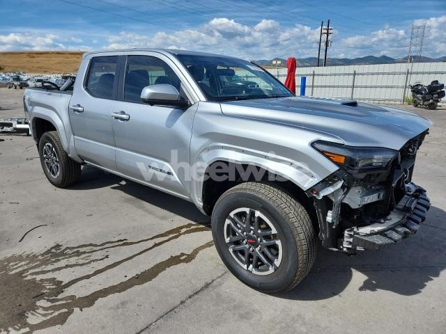 Photo 3 of 2024 TOYOTA TACOMA DOUBLE CAB (VIN 3TMLB5JN5RM078251)