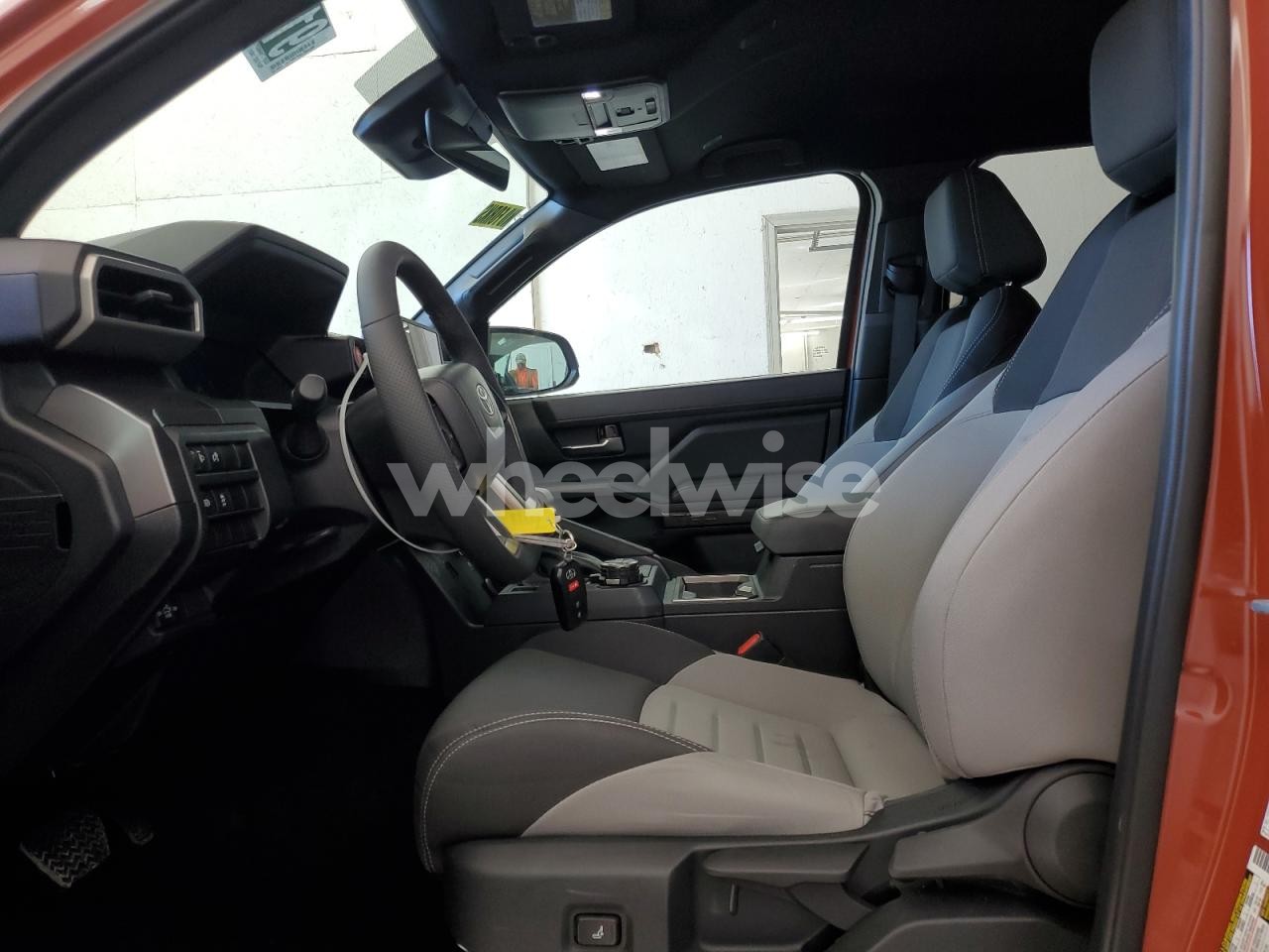 Photo 7 of 2025 TOYOTA TACOMA DOUBLE CAB (VIN 3TMLB5JN5SM155674)