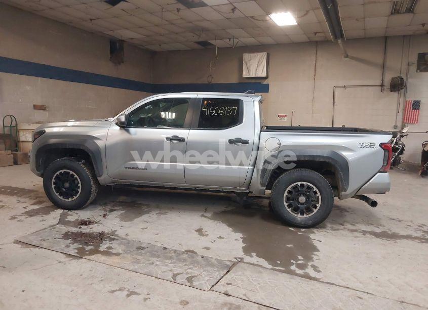 Photo 14 of 2024 Toyota Tacoma TRD OFF ROAD (VIN 3TMLB5JN6RM032296)