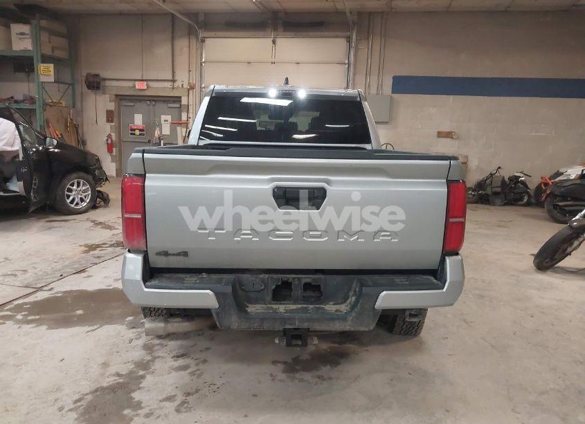 Photo 16 of 2024 Toyota Tacoma TRD OFF ROAD (VIN 3TMLB5JN6RM032296)
