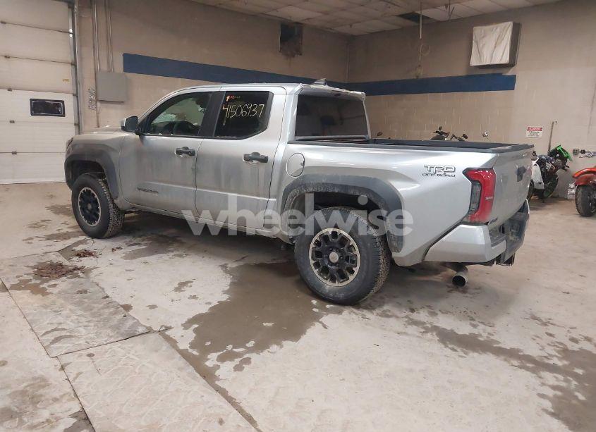 Photo 3 of 2024 Toyota Tacoma TRD OFF ROAD (VIN 3TMLB5JN6RM032296)