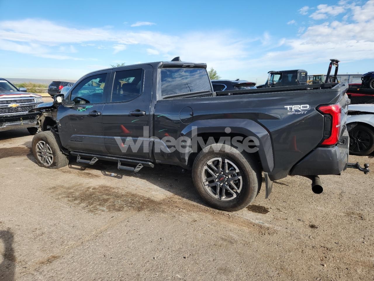 Photo 2 of 2024 TOYOTA TACOMA DOUBLE CAB (VIN 3TMLB5JN6RM047445)