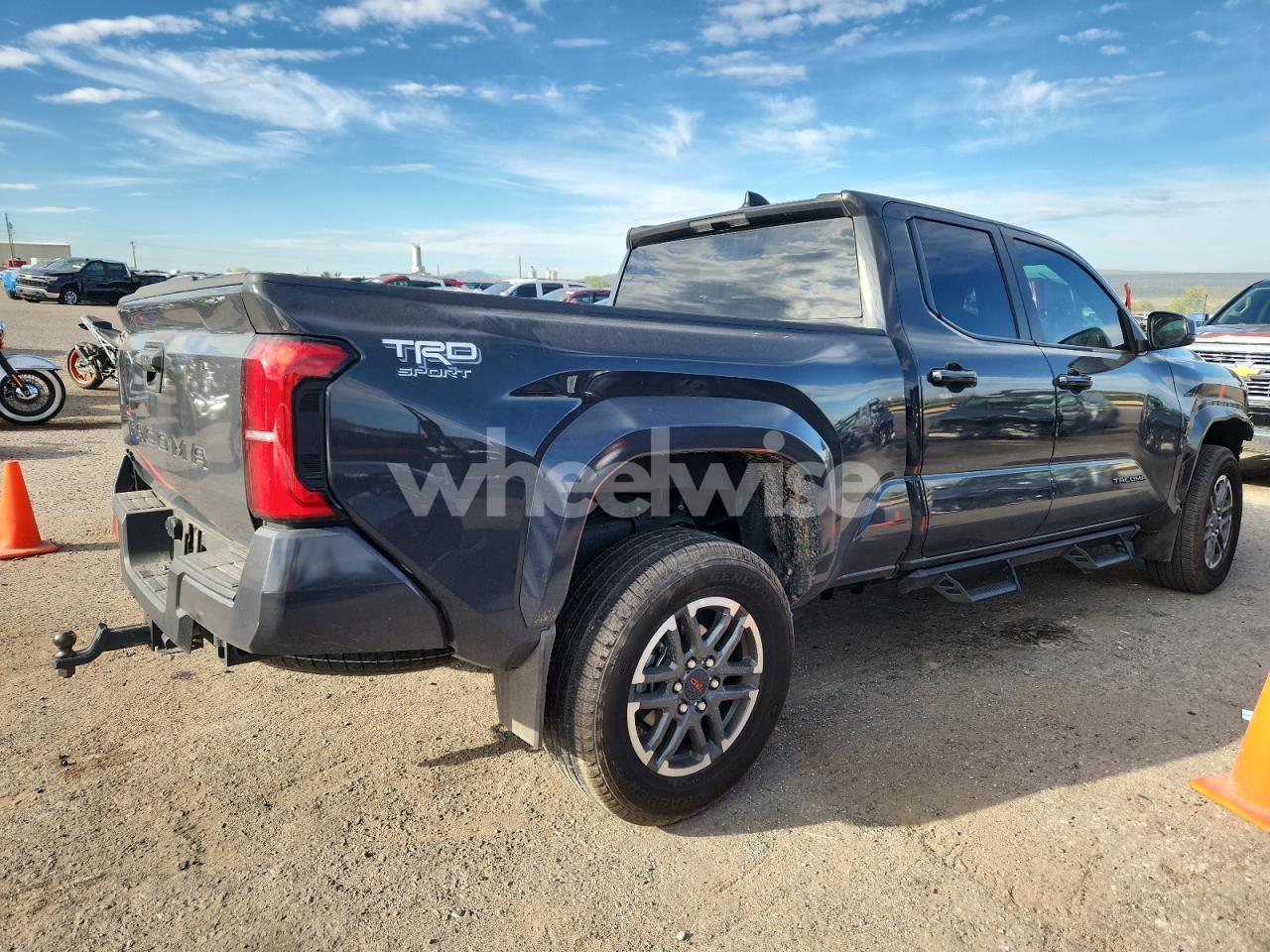 Photo 3 of 2024 TOYOTA TACOMA DOUBLE CAB (VIN 3TMLB5JN6RM047445)