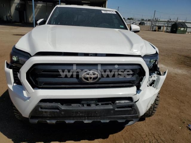 Photo 4 of 2024 TOYOTA TACOMA DOUBLE CAB (VIN 3TMLB5JN6RM050524)
