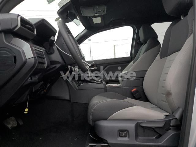 Photo 3 of 2024 TOYOTA TACOMA DOUBLE CAB (VIN 3TMLB5JN6RM052855)