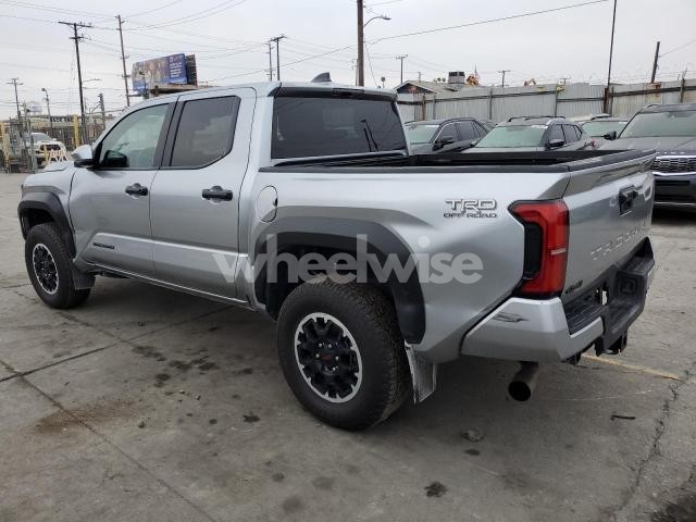 Photo 7 of 2024 TOYOTA TACOMA DOUBLE CAB (VIN 3TMLB5JN6RM052855)