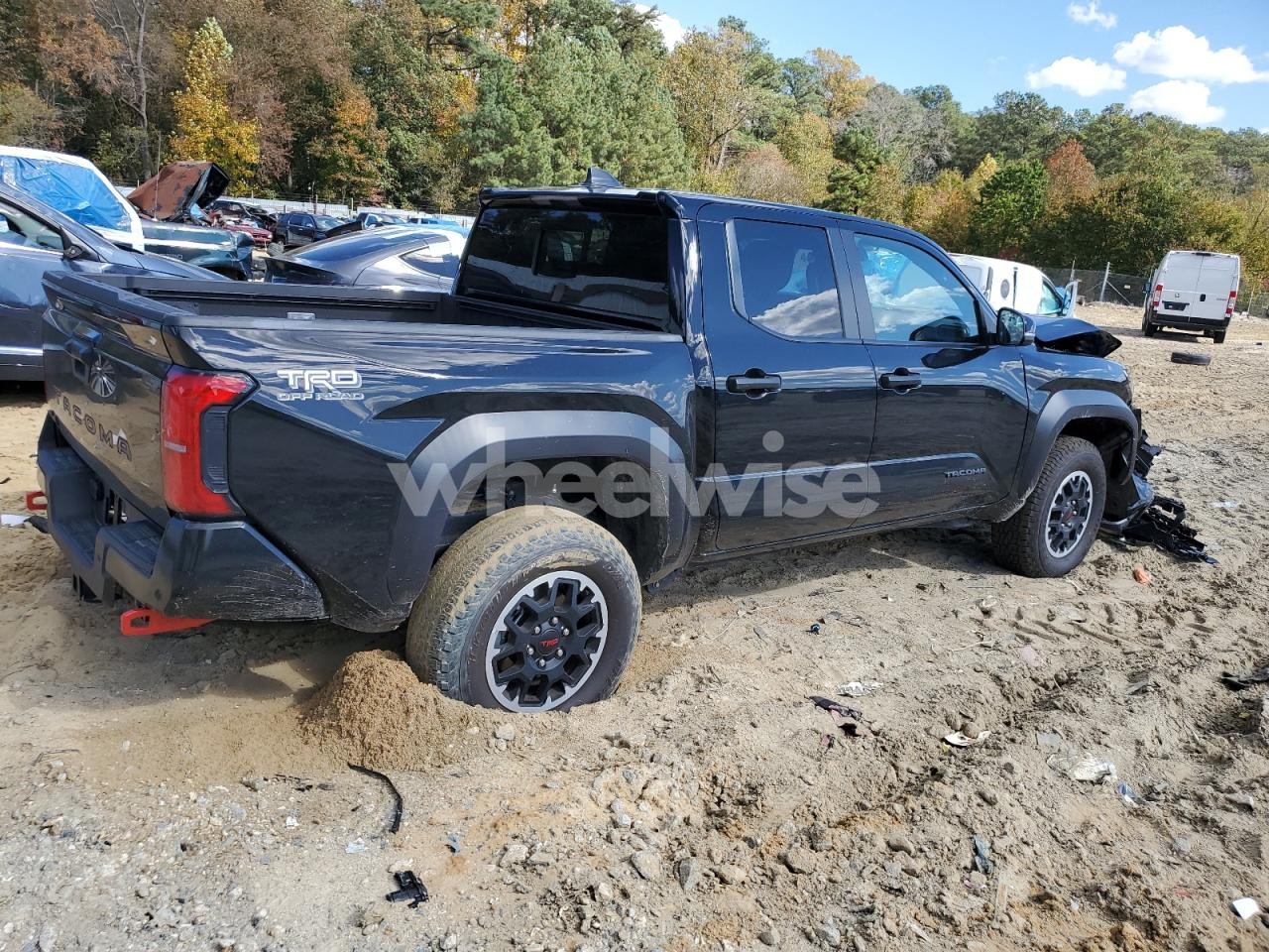Photo 3 of 2024 TOYOTA TACOMA DOUBLE CAB (VIN 3TMLB5JN6RM067906)