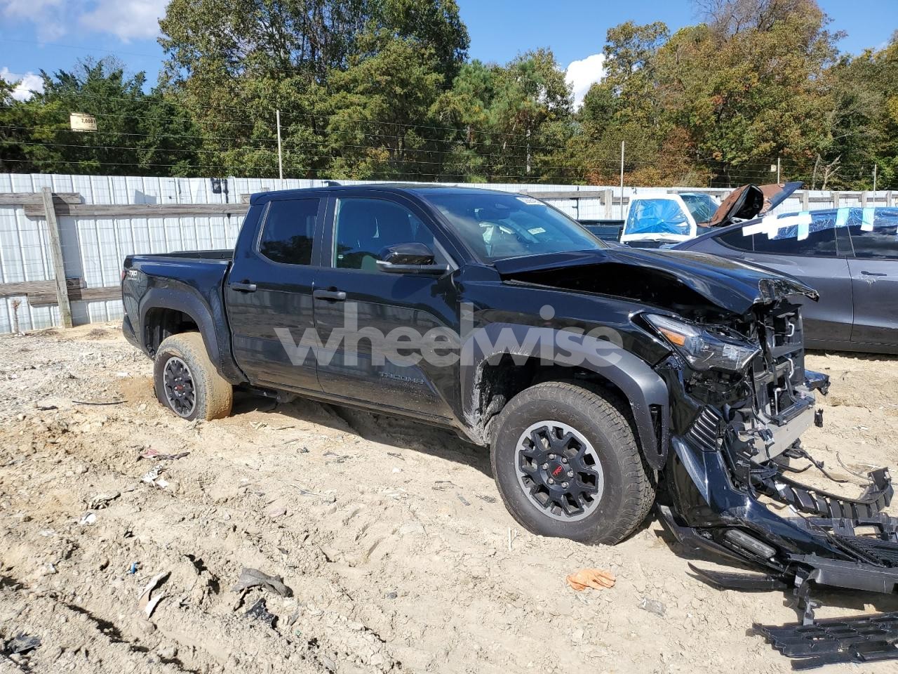Photo 4 of 2024 TOYOTA TACOMA DOUBLE CAB (VIN 3TMLB5JN6RM067906)