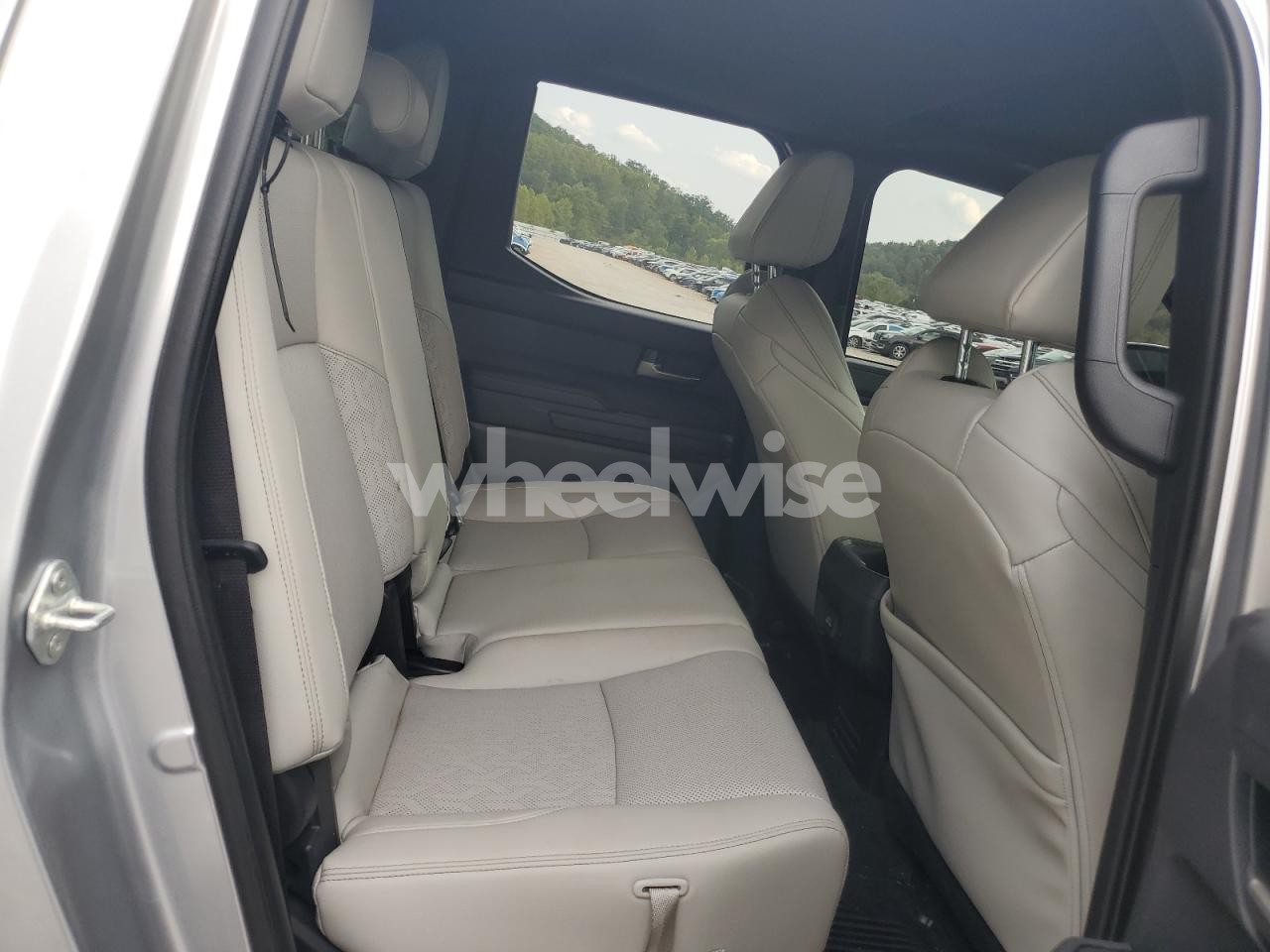 Photo 10 of 2024 TOYOTA TACOMA DOUBLE CAB (VIN 3TMLB5JN7RM067333)