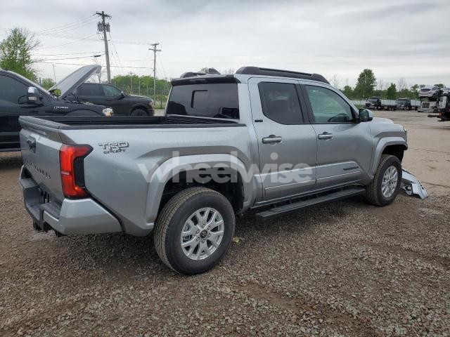 Photo 10 of 2025 TOYOTA TACOMA DOUBLE CAB (VIN 3TMLB5JN7SM100983)