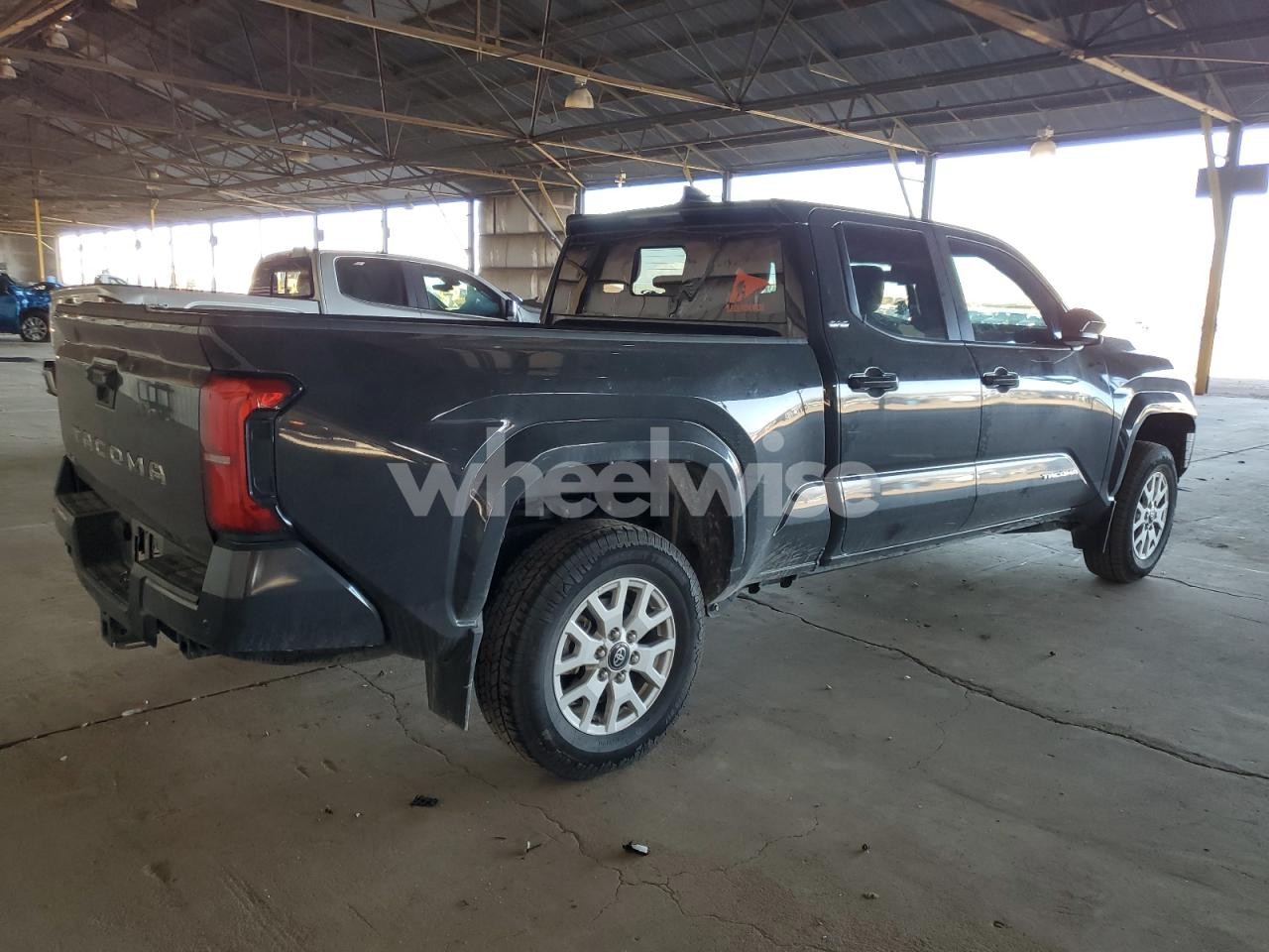 Photo 3 of 2024 TOYOTA TACOMA DOUBLE CAB (VIN 3TMLB5JN8RM000756)