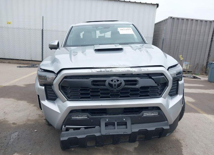 Photo 12 of 2024 Toyota Tacoma DOUBLE CAB/SR5/TRD SPORT/TRD OFF ROAD/LTD (VIN 3TMLB5JN8RM031702)
