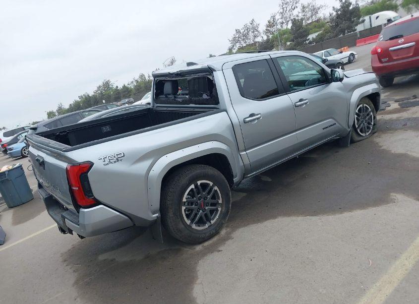 Photo 4 of 2024 Toyota Tacoma DOUBLE CAB/SR5/TRD SPORT/TRD OFF ROAD/LTD (VIN 3TMLB5JN8RM031702)