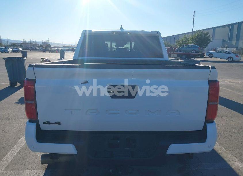 Photo 16 of 2024 Toyota Tacoma DOUBLE CAB/SR5/TRD SPORT/TRD OFF ROAD/LTD (VIN 3TMLB5JN8RM034034)