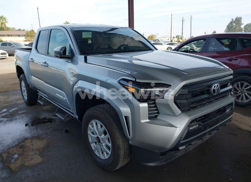 2024 Toyota Tacoma SR5 (VIN 3TMLB5JN8RM034714) main photo
