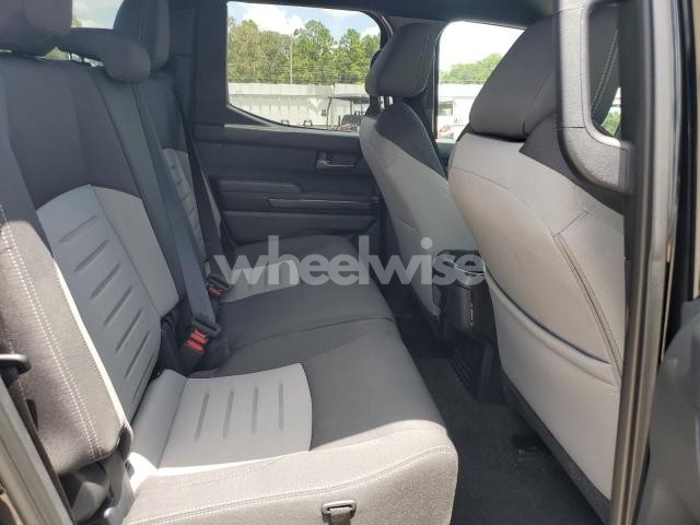 Photo 5 of 2025 TOYOTA TACOMA DOUBLE CAB (VIN 3TMLB5JN8SM111698)