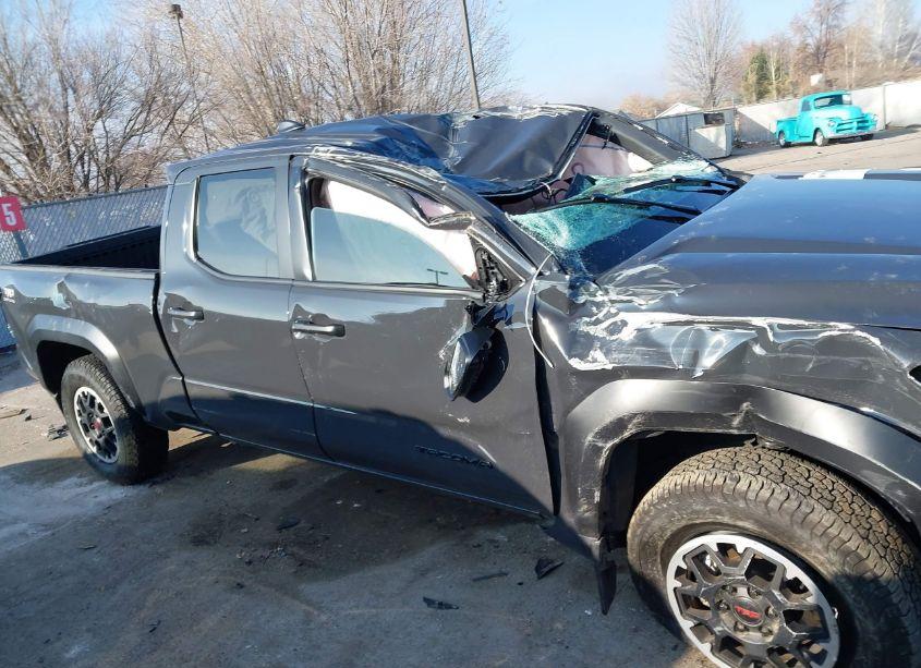 Photo 13 of 2024 Toyota Tacoma TRD OFF ROAD (VIN 3TMLB5JN9RM006503)