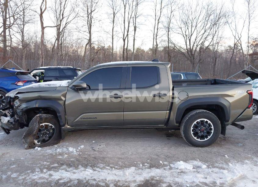 Photo 14 of 2024 Toyota Tacoma TRD OFF ROAD (VIN 3TMLB5JN9RM046175)