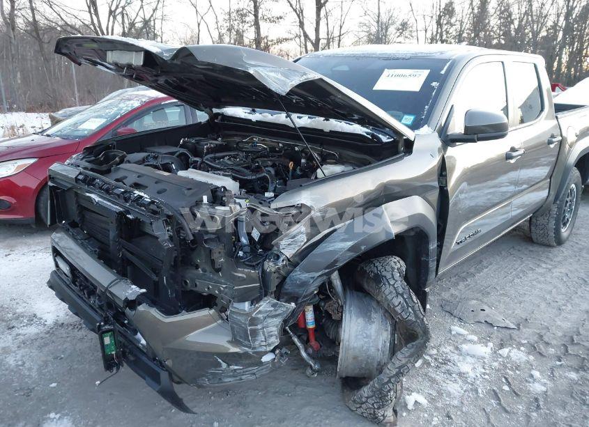 Photo 6 of 2024 Toyota Tacoma TRD OFF ROAD (VIN 3TMLB5JN9RM046175)