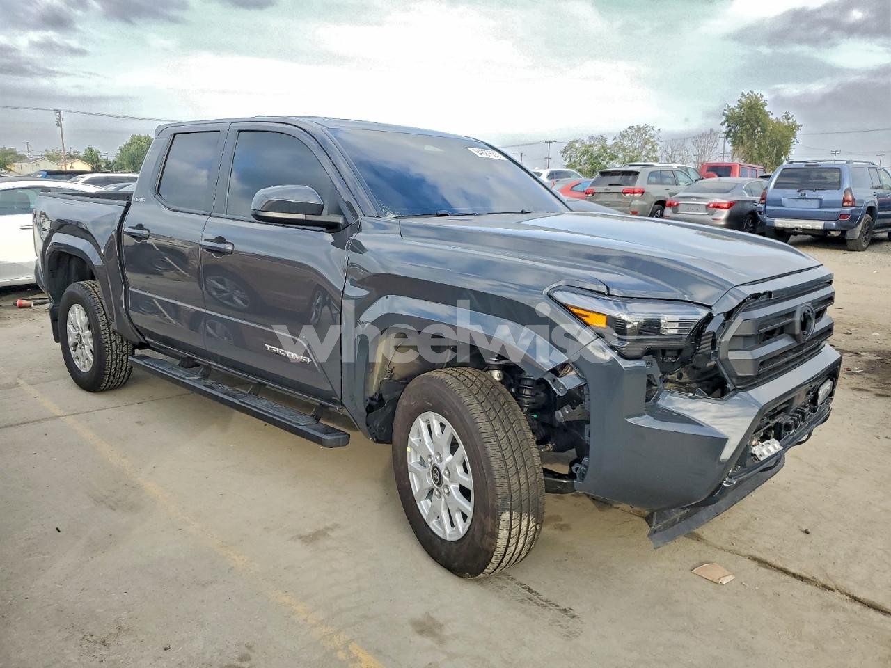 Photo 4 of 2025 TOYOTA TACOMA DOUBLE CAB (VIN 3TMLB5JN9SM125531)