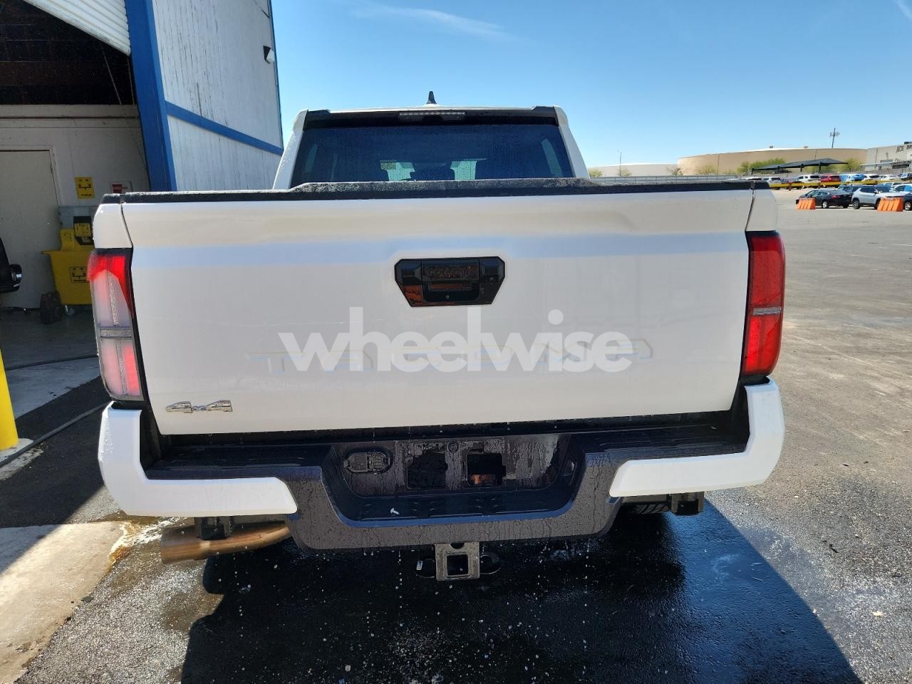 Photo 6 of 2025 TOYOTA TACOMA DOUBLE CAB (VIN 3TMLB5JNXSM110651)