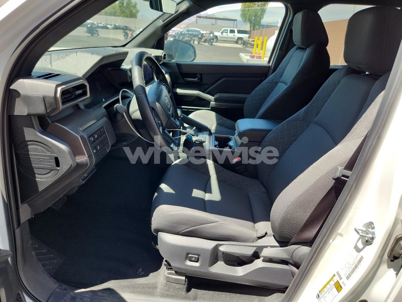 Photo 7 of 2025 TOYOTA TACOMA DOUBLE CAB (VIN 3TMLB5JNXSM110651)