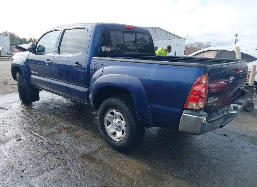 Photo 3 of 2006 Toyota Tacoma BASE V6 (VIN 3TMLU42N16M003660)